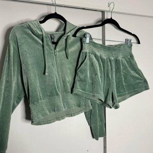 Alya Velour Short Set